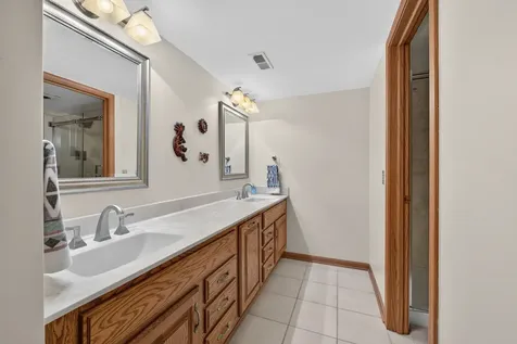 2005 Selkirk Court Inverness IL 60010
