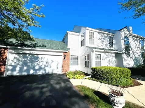 111 North Woodbury Lane Lake Bluff IL 60044