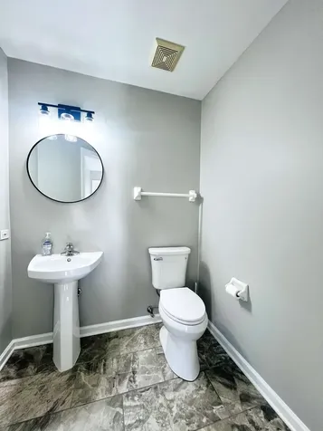 111 North Woodbury Lane Lake Bluff IL 60044