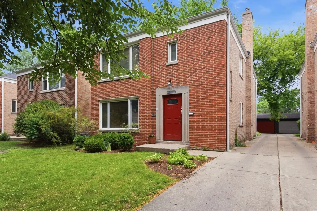2311 Brown Avenue Evanston IL 60201
