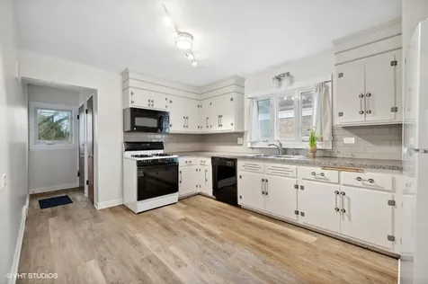 2311 Brown Avenue Evanston IL 60201