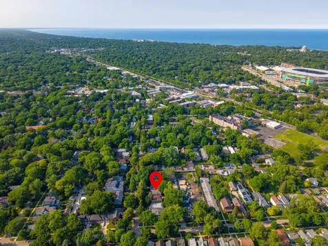 2311 Brown Avenue Evanston IL 60201
