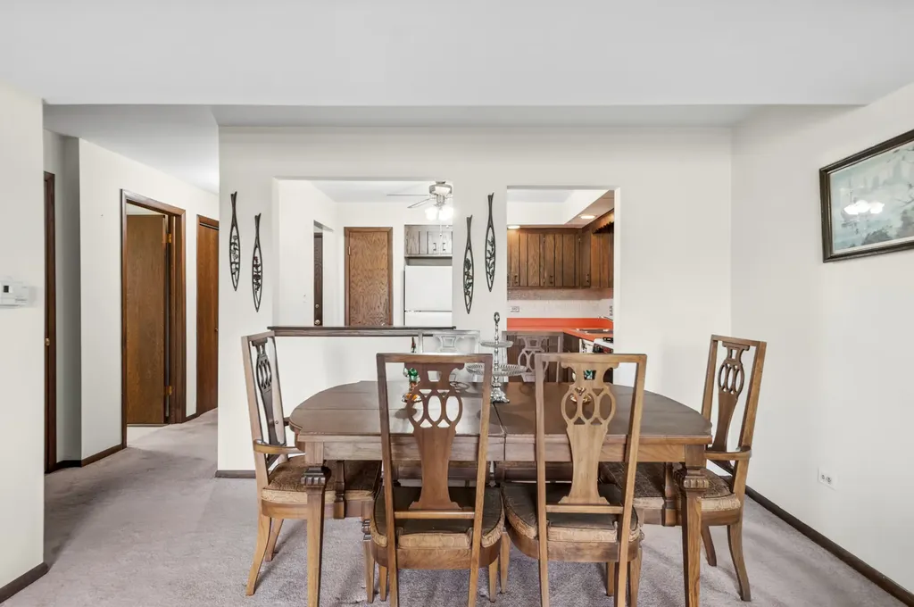 1815 Oakton Street Park Ridge IL 60068