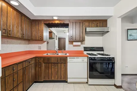1815 Oakton Street Park Ridge IL 60068