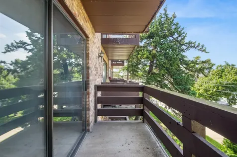 1815 Oakton Street Park Ridge IL 60068