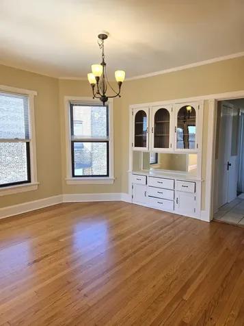 5208 North Clark Street Chicago IL 60640