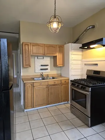 5208 North Clark Street Chicago IL 60640
