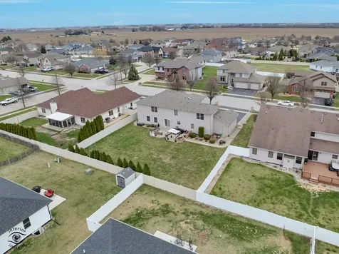 1873 Claire Drive Bourbonnais IL 60914