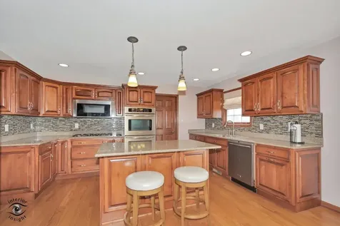 1873 Claire Drive Bourbonnais IL 60914