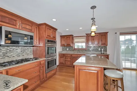 1873 Claire Drive Bourbonnais IL 60914