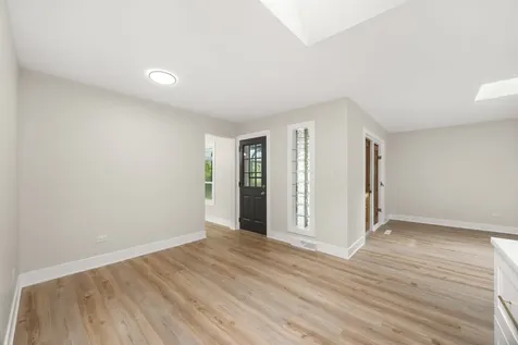 445 East 168th Place South Holland IL 60473
