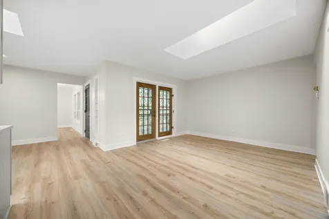 445 East 168th Place South Holland IL 60473