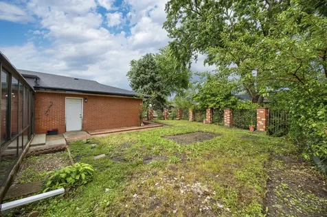 445 East 168th Place South Holland IL 60473