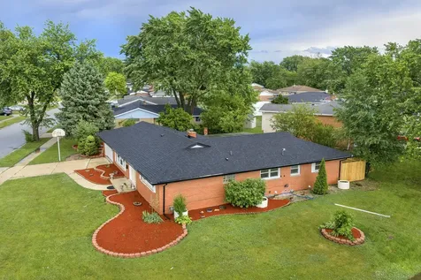 445 East 168th Place South Holland IL 60473