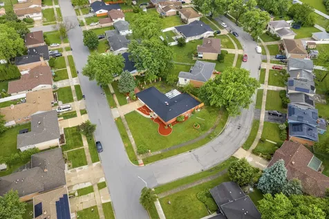 445 East 168th Place South Holland IL 60473
