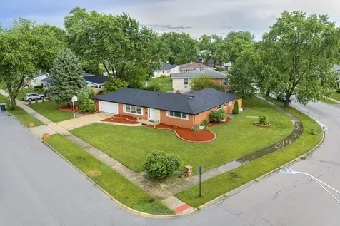 445 East 168th Place South Holland IL 60473