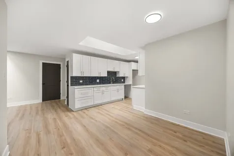 445 East 168th Place South Holland IL 60473