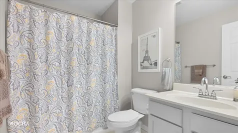 2637 North Greenwood Place Arlington Heights IL 60004