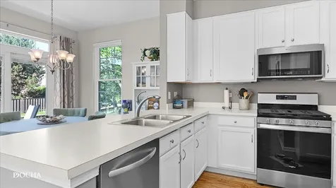 2637 North Greenwood Place Arlington Heights IL 60004