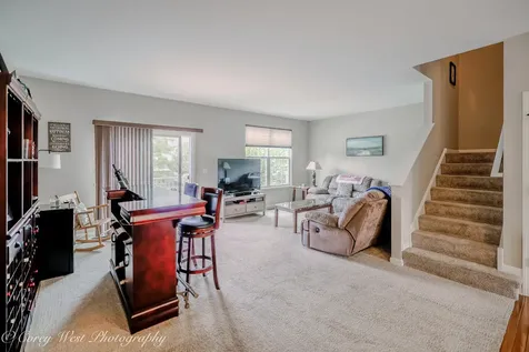 4062 Pompton Avenue Elgin IL 60124