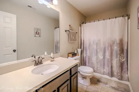 4062 Pompton Avenue Elgin IL 60124