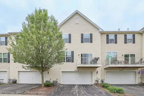 4062 Pompton Avenue Elgin IL 60124