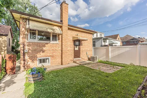 9804 South Springfield Avenue Evergreen Park IL 60805