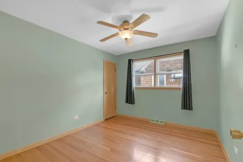 9804 South Springfield Avenue Evergreen Park IL 60805