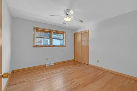 9804 South Springfield Avenue Evergreen Park IL 60805