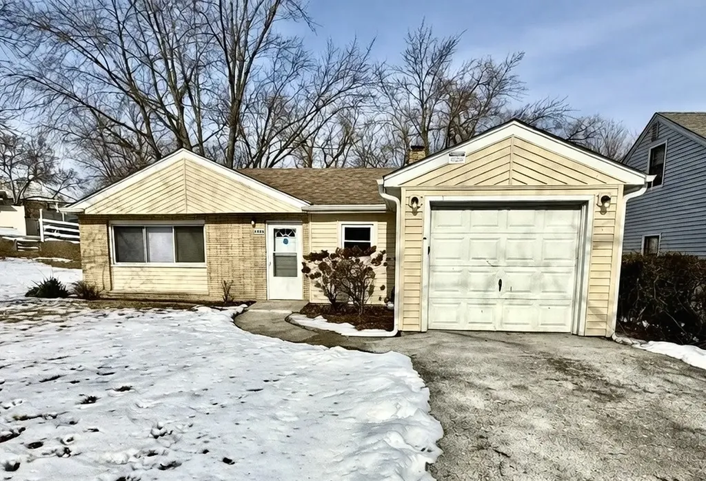 2904 Woodworth Place Hazel Crest IL 60429