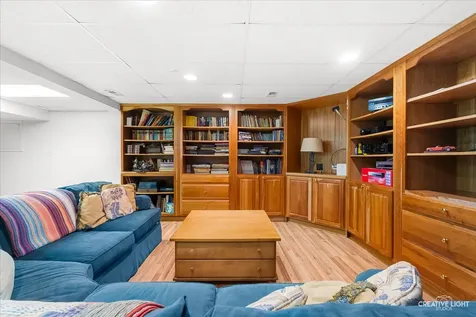 1N090 Kaneview Court Maple Park IL 60151