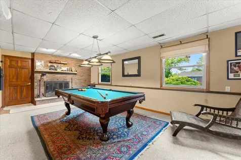 208 South Meadowhill Lane Mahomet IL 61853
