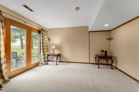 208 South Meadowhill Lane Mahomet IL 61853