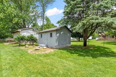 208 South Meadowhill Lane Mahomet IL 61853