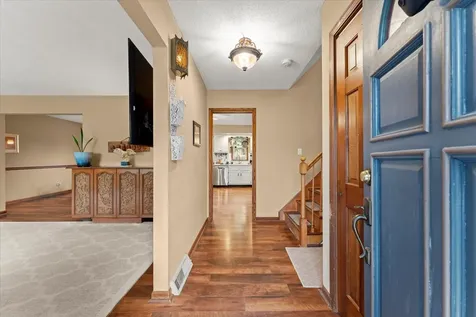 208 South Meadowhill Lane Mahomet IL 61853