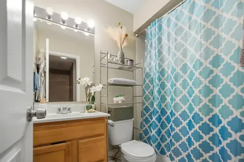 2081 North Ginger Circle Palatine IL 60074