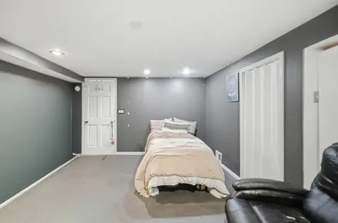 2081 North Ginger Circle Palatine IL 60074