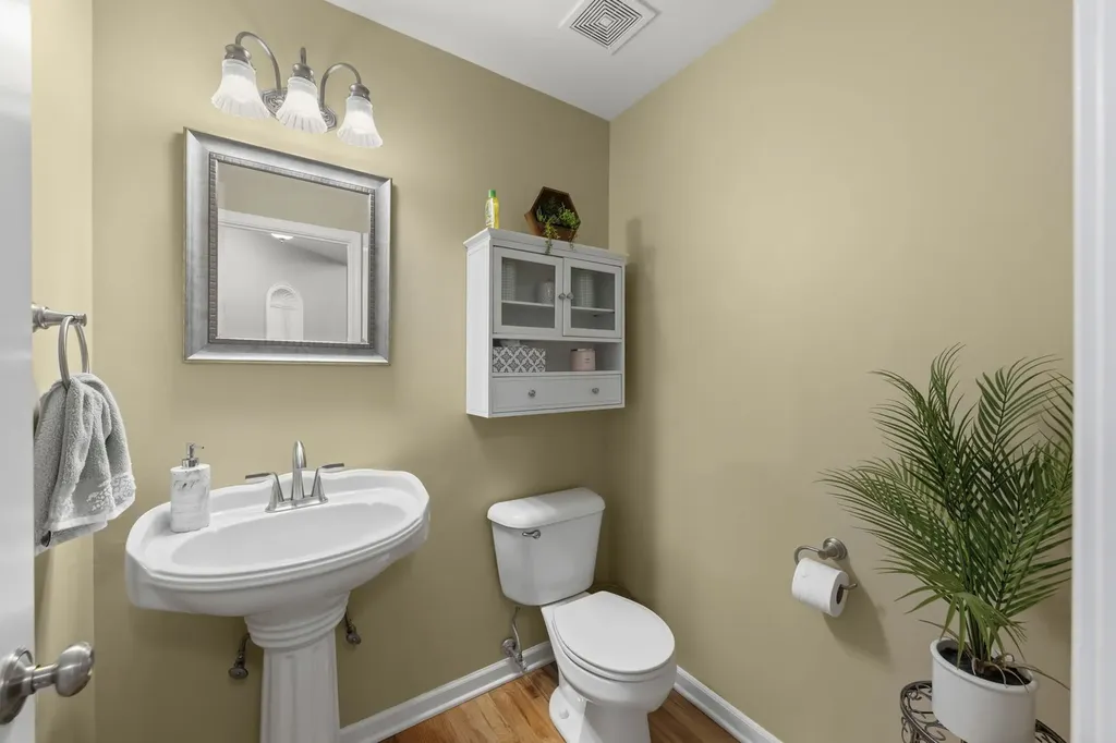 5008 Switch Grass Lane Naperville IL 60564