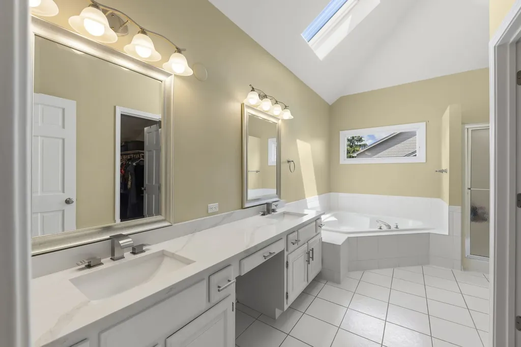 5008 Switch Grass Lane Naperville IL 60564