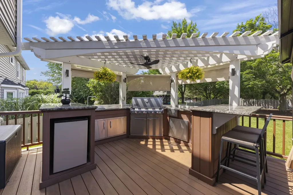 5008 Switch Grass Lane Naperville IL 60564