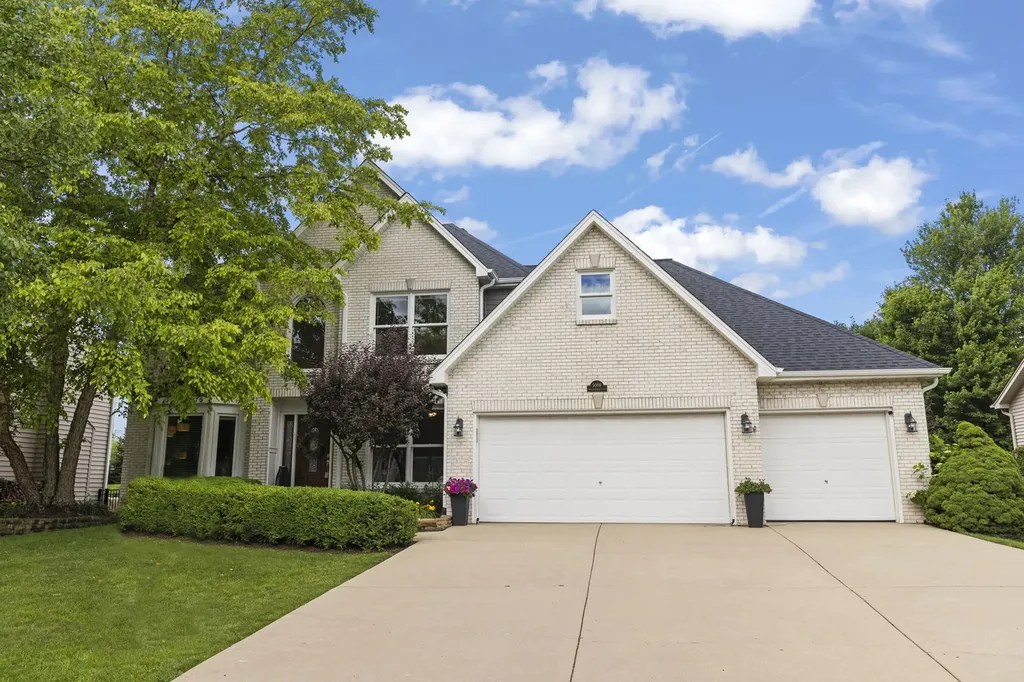 5008 Switch Grass Lane Naperville IL 60564