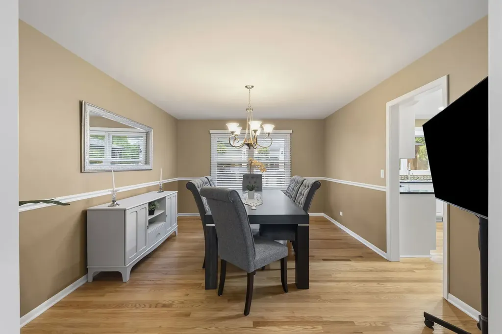 5008 Switch Grass Lane Naperville IL 60564
