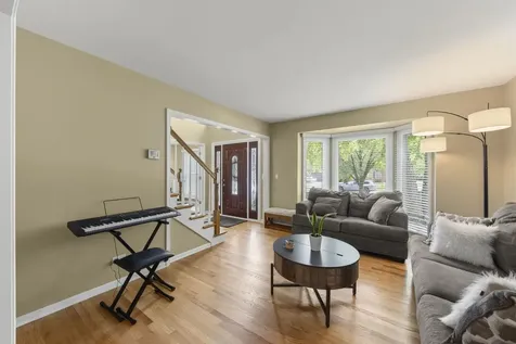 5008 Switch Grass Lane Naperville IL 60564
