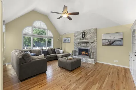 5008 Switch Grass Lane Naperville IL 60564