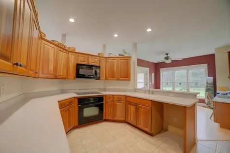 1646 North 2050 East Road Watseka IL 60970