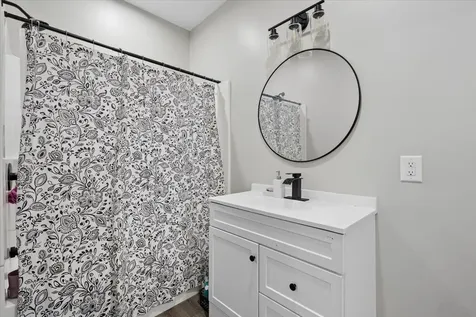 619 South Myrtle Avenue Kankakee IL 60901