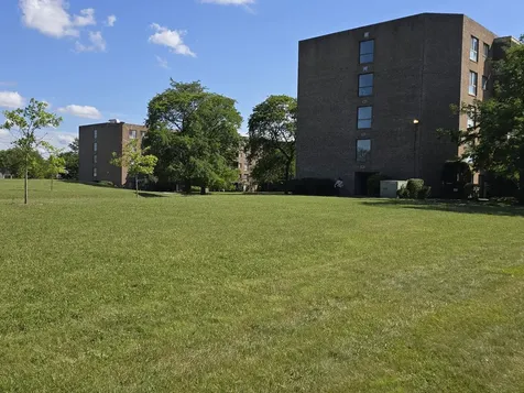 7 East Carriageway Drive Hazel Crest IL 60429