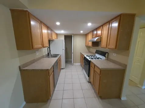 1665 Coach Drive Naperville IL 60565