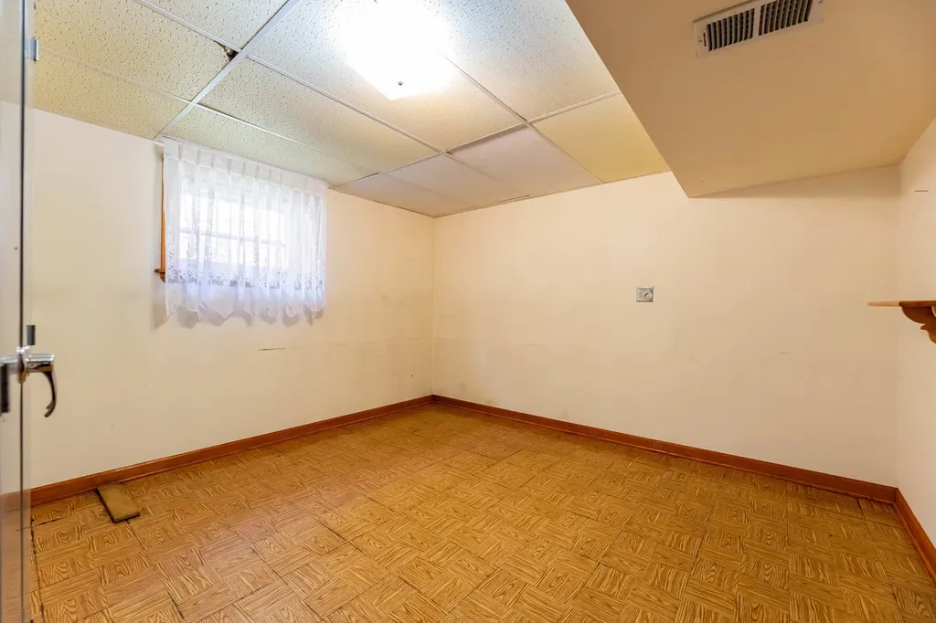 4354 South Komensky Avenue Chicago IL 60632