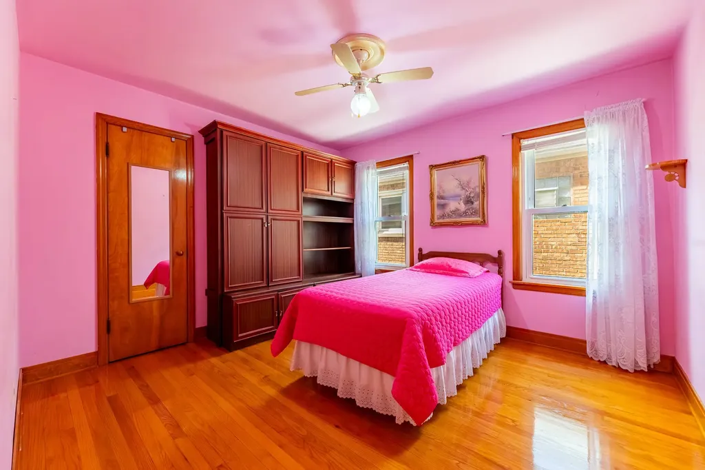4354 South Komensky Avenue Chicago IL 60632